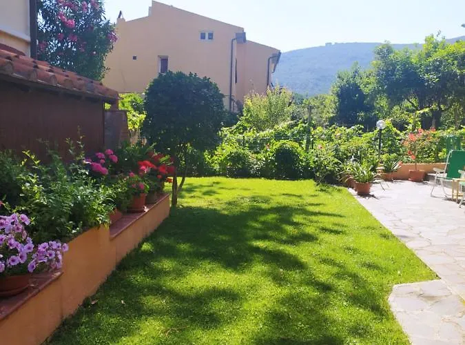 Le Ancore アパート マルチャーナ・マリーナ